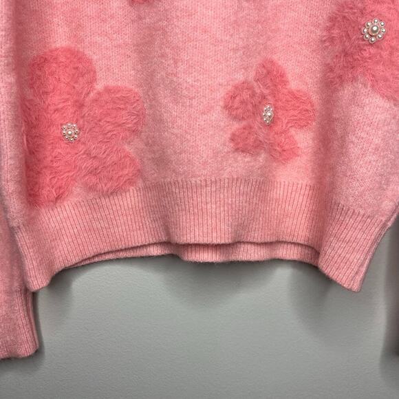 Nanette Lepore Soft Pink Fuzzy Flower & Pearl Crew Neck Sweater Size Small - Picture 5 of 11